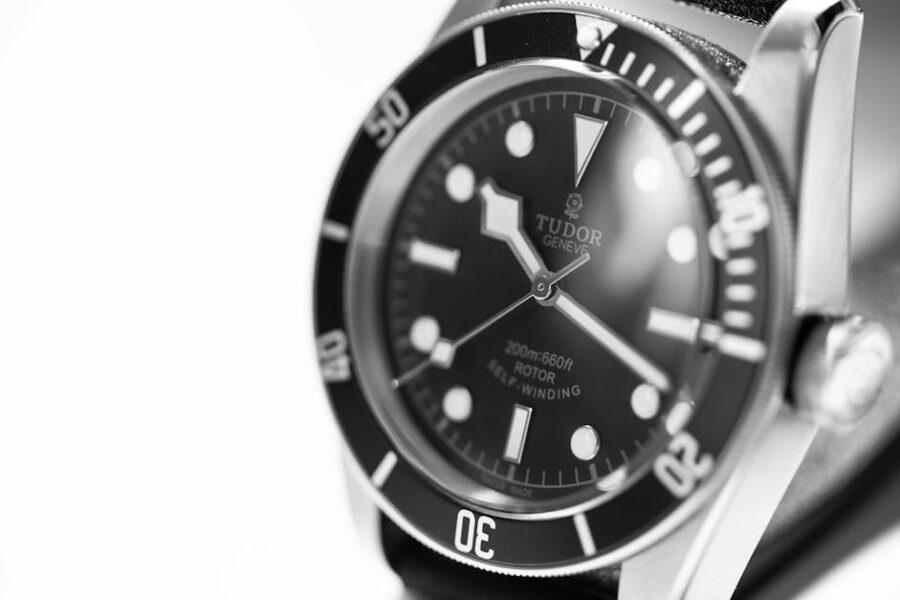 découvrez notre sélection des meilleures marques de montres abordables qui allient style, qualité et prix compétitifs. trouvez la montre parfaite sans vider votre portefeuille et restez tendance à chaque instant.