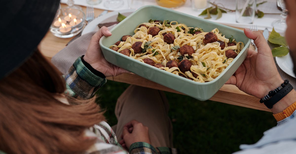 découvrez notre délicieuse recette de boulettes de viande, un plat réconfortant à réaliser facilement. parfaites pour un dîner en famille ou un repas entre amis, ces meatballs savoureuses vont ravir tous les palais.