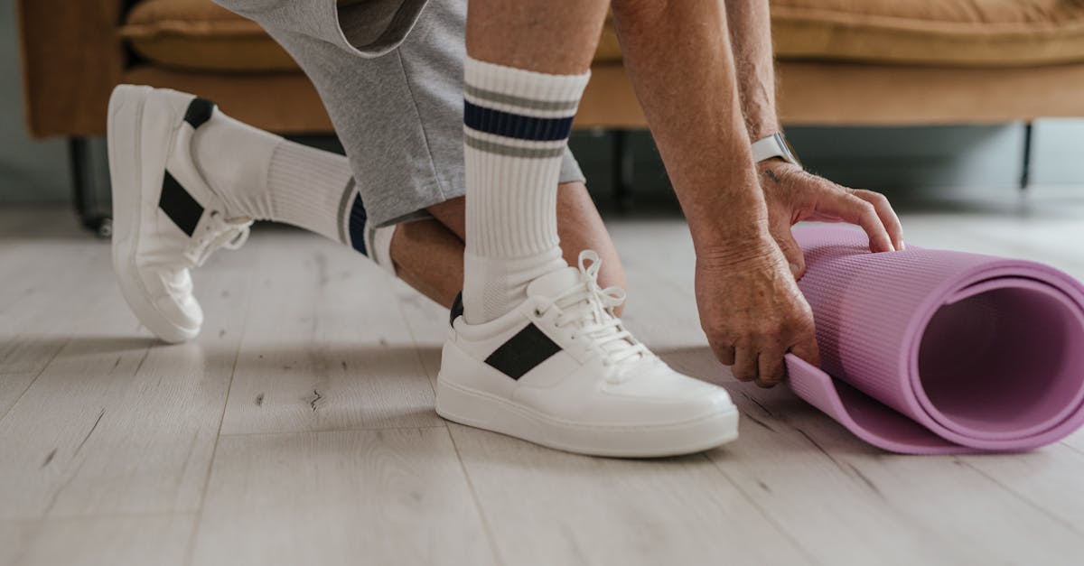 découvrez notre sélection de sneakers pour hommes alliant style et confort. que ce soit pour le sport ou le quotidien, trouvez la paire parfaite qui accompagnera toutes vos tenues.