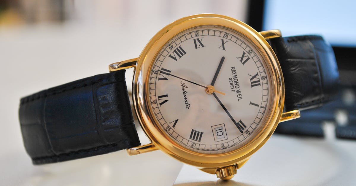 découvrez notre vaste sélection de montres élégantes et modernes, alliant style et fonctionnalité. que vous cherchiez une montre classique, sportive ou connectée, trouvez celle qui complètera parfaitement votre tenue et reflétera votre personnalité.