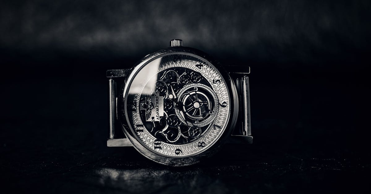 découvrez notre collection exceptionnelle de montres alliant style et fonctionnalité. que vous soyez à la recherche d'une montre élégante pour une occasion spéciale ou d'un modèle sportif pour vos activités quotidiennes, trouvez la pièce parfaite qui complétera votre tenue et reflétera votre personnalité. explorez des marques renommées et des designs modernes pour chaque goût.