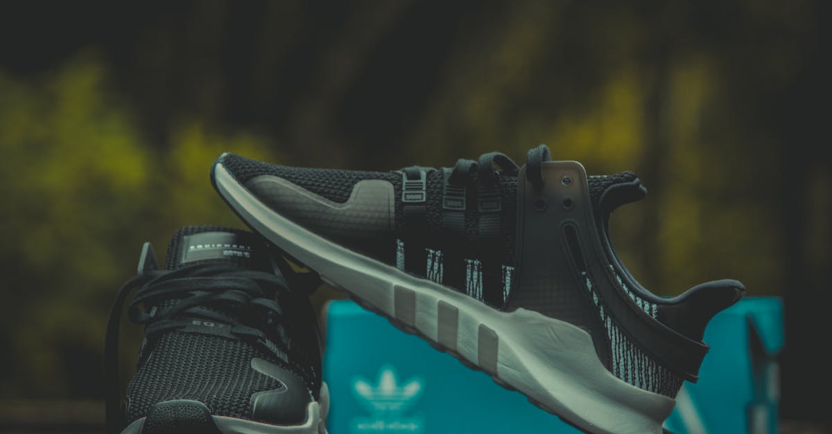 découvrez notre collection de sneakers adidas, alliant style et confort. que vous soyez à la recherche de modèles tendance pour le quotidien ou de chaussures performantes pour vos activités sportives, adidas propose une gamme variée qui répond à tous vos besoins. parcourez nos dernières nouveautés et trouvez la paire qui vous accompagnera dans toutes vos aventures.