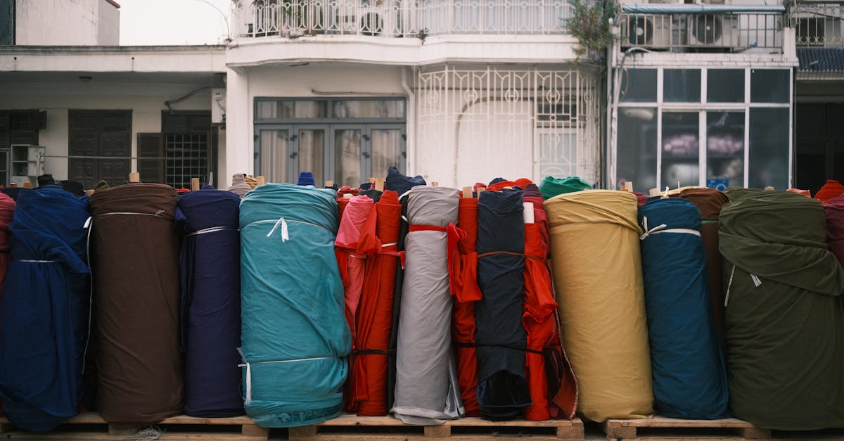 découvrez des solutions responsables pour le recyclage et l'élimination de vos vêtements usagés. apprenez à donner, recycler ou réutiliser vos vêtements pour contribuer à la protection de l'environnement tout en faisant de la place dans votre garde-robe.