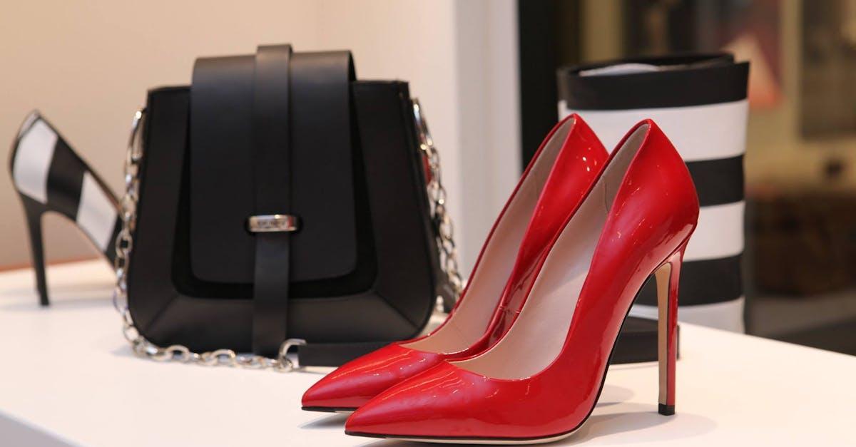 découvrez les dernières tendances de la mode avec notre sélection de vêtements, accessoires et conseils de style. éveillez votre créativité et exprimez votre personnalité à travers vos tenues. plongez dans l'univers du fashion et restez à la pointe de la tendance.