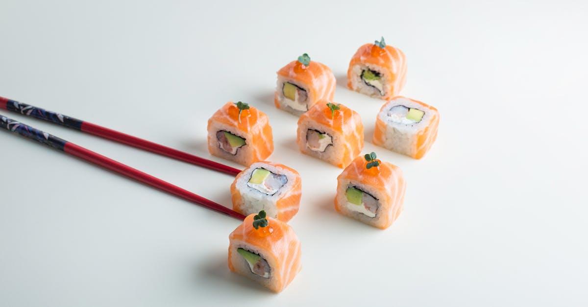découvrez nos savoureux rouleaux de jambon et fromage, une délicieuse combinaison qui ravira vos papilles. parfaits pour un apéritif, un pique-nique ou un en-cas gourmand, ces rouleaux faciles à préparer sont un incontournable de la cuisine rapide. régalez-vous avec cette recette simple et pleine de goût !