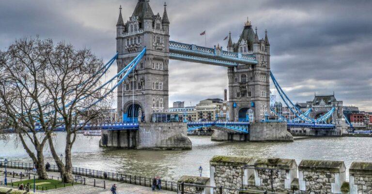 découvrez londres, une ville dynamique où l'histoire rencontre la modernité. explorez ses célèbres monuments, sa riche culture, et sa gastronomie diverse. parfait pour les amateurs d'art, de shopping et de découvertes.