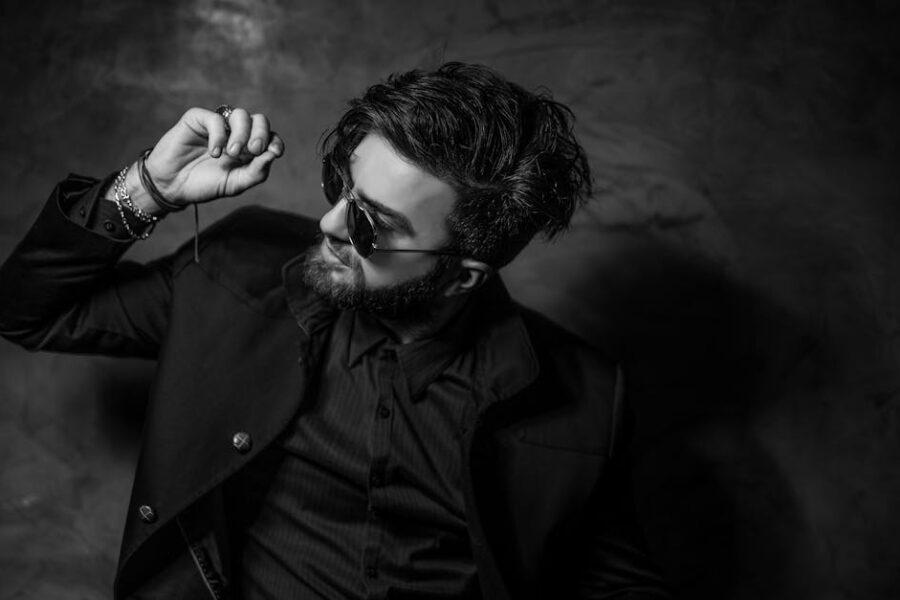 découvrez les dernières tendances de la mode masculine avec notre sélection de vêtements, accessoires et conseils de style pour les hommes modernes. trouvez des inspirations pour affiner votre look au quotidien.