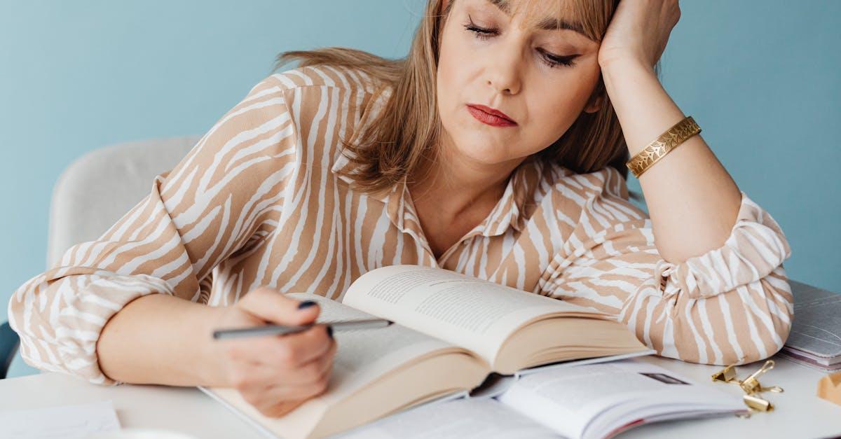 découvrez les causes et les solutions pour vaincre la fatigue mentale. apprenez comment reconnaître les signes, gérer le stress et retrouver votre énergie au quotidien.