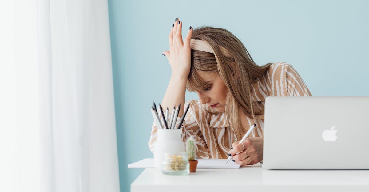 découvrez comment identifier et surmonter la fatigue mentale. apprenez des techniques efficaces pour améliorer votre bien-être mental, renforcer votre concentration et retrouver votre énergie au quotidien.