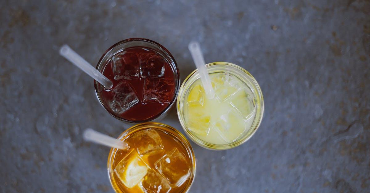 découvrez le monde des mocktails, des cocktails sans alcool savoureux et rafraîchissants, idéaux pour toutes les occasions. apprenez à préparer des boissons variées pour élever vos soirées tout en restant sobre.