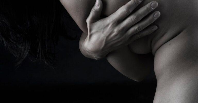 découvrez l'univers captivant et sensuel du mot 'sexy'. explorez les tendances, les styles et les conseils pour exprimer votre charme et votre confiance en vous. êtes-vous prêt à révéler votre côté séduisant et à attirer tous les regards ?