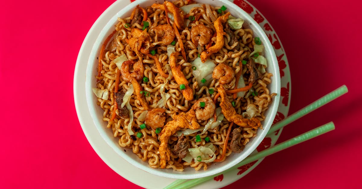 découvrez notre délicieuse recette de pâtes aux crevettes, alliant des saveurs méditerranéennes dans un plat savoureux et réconfortant. idéal pour un dîner rapide et impressionnant!