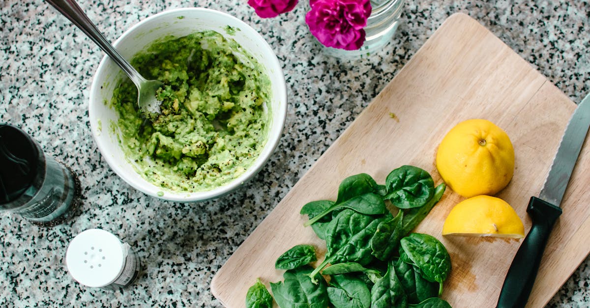 découvrez des recettes délicieuses et variées à base d'épinards, parfaites pour tous les goûts. que vous recherchiez des plats végétariens, des salades rafraîchissantes ou des accompagnements savoureux, nos idées recettes avec des épinards vous inspireront pour une cuisine saine et créative.