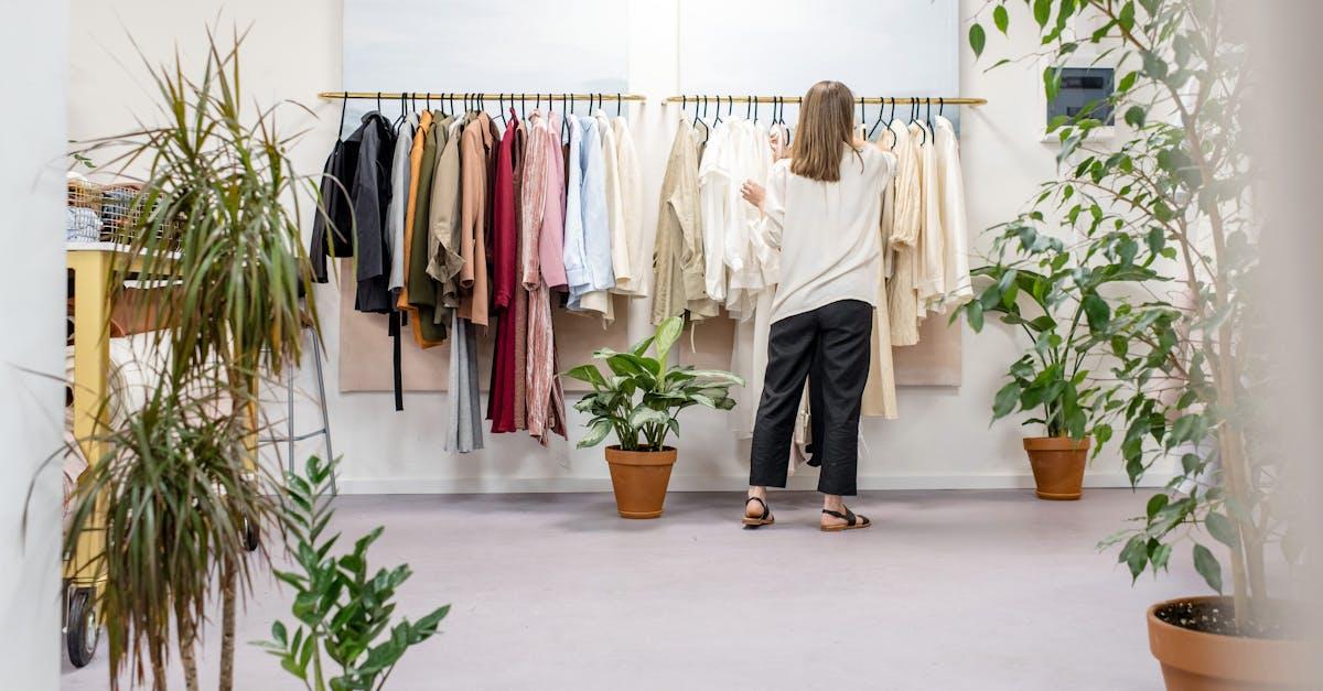 découvrez la mode durable : un choix responsable alliant style et éthique. adoptez des vêtements éco-responsables qui respectent la planète tout en vous permettant d'exprimer votre personnalité. explorez notre sélection de marques engagées vers une mode plus verte.