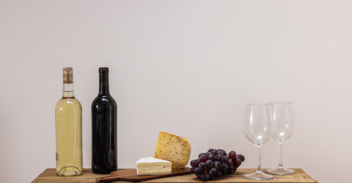 découvrez l'art du mariage des vins avec nos conseils d'accords mets et vins. apprenez à sublimer vos repas grâce à une sélection de vins parfaitement adaptés à chaque plat, pour une expérience gastronomique inoubliable.